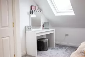 dressing table